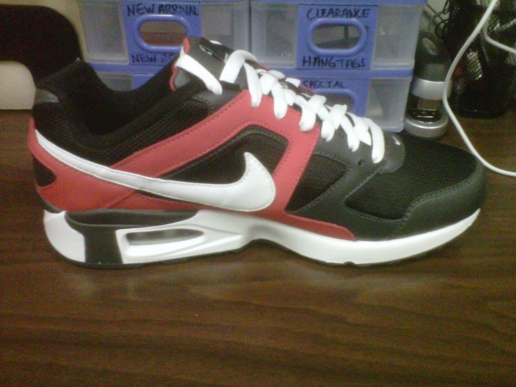 In the Stores: Nike Air Max Chase- Black/Varsity Red/White ... للبلاستيك